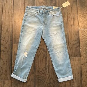 NWT Universal Thread Mid-Rise Boyfriend Jeans *NEVER WORN* size 8/29R